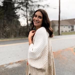 Meet your Posher, Marissa